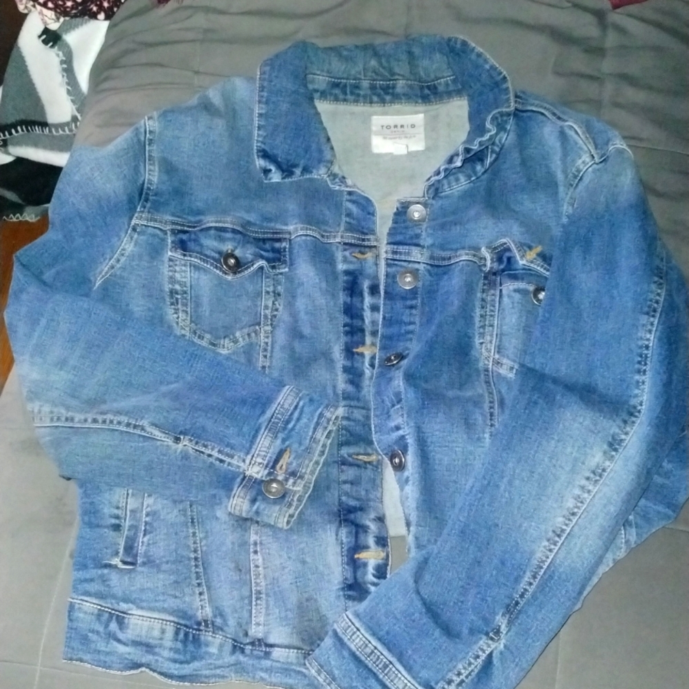 Torrid medium wash  trucker denim jacket size 2